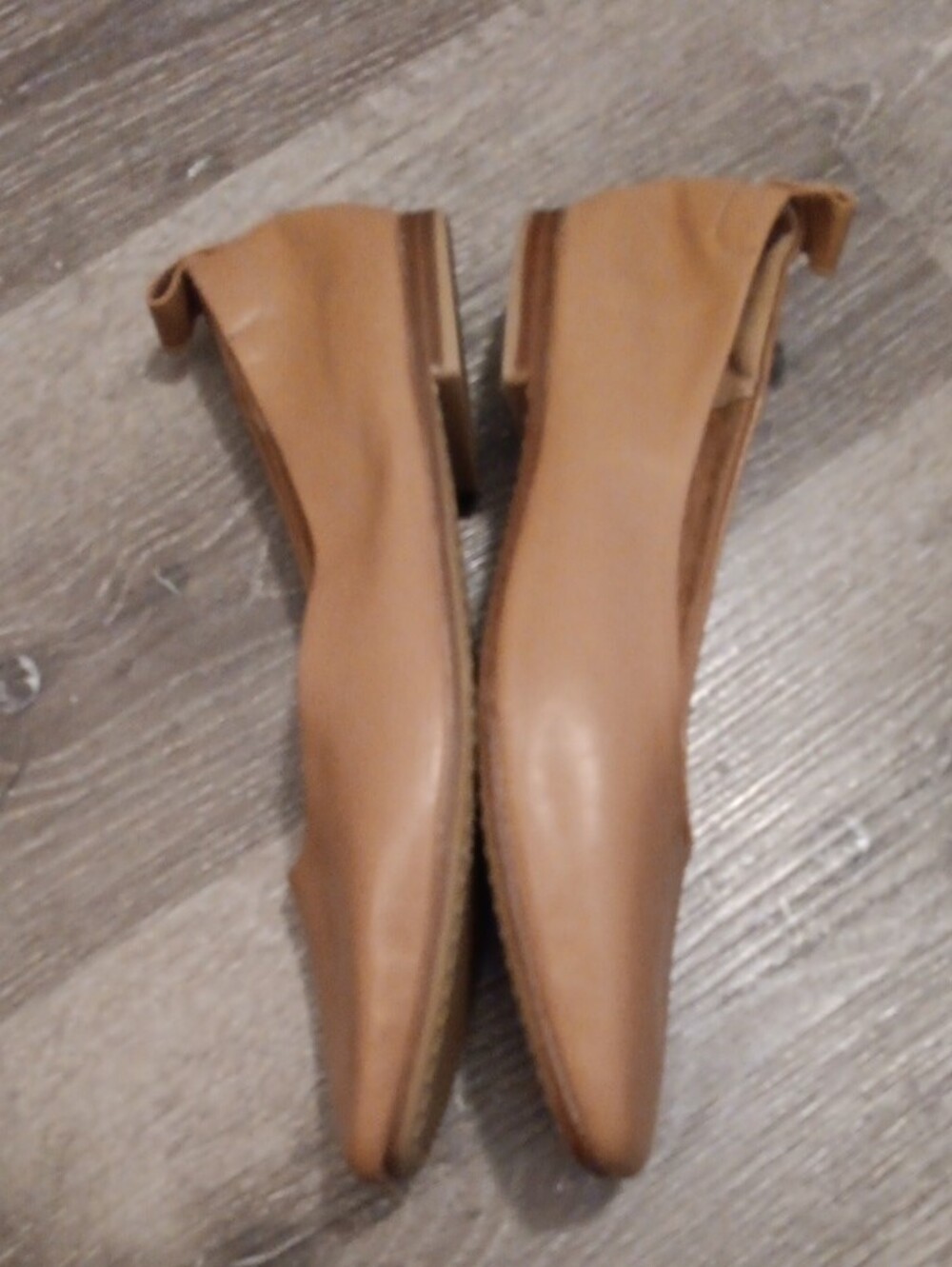 Time and Tru Preloved Women's Square-Toe Ballet Flats in Tan - Picture 7 of 8